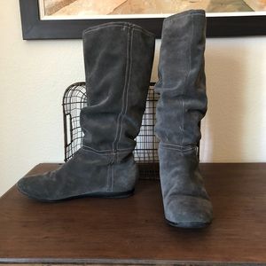 White Mountain Gray Tall Suede Boots Size 9
